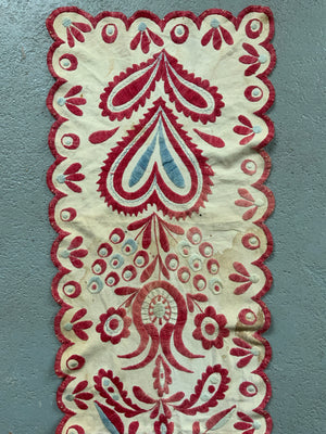 Hungarian / Carpathian embroidery (148 x 37cm) *AF
