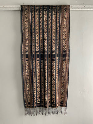 Roti Indonesian ikat cloth (132 x 64cm)