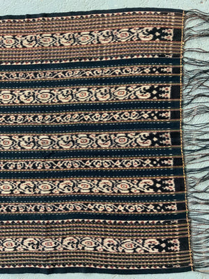 Roti Indonesian ikat cloth (132 x 64cm)