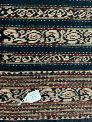 Roti Indonesian ikat cloth (132 x 64cm)