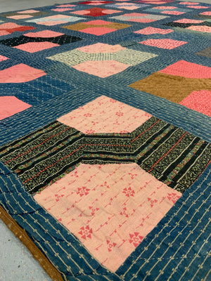 English antique fine North Country patchwork quilt (198 x 164cm)