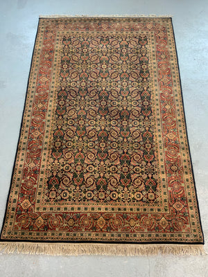 Indo-Persian Herati design rug (240 x 154cm)