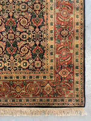 Indo-Persian Herati design rug (240 x 154cm)