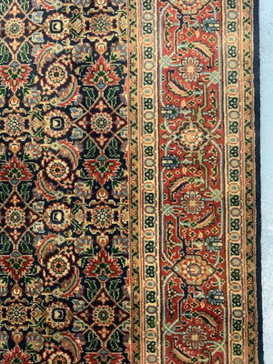 Indo-Persian Herati design rug (240 x 154cm)