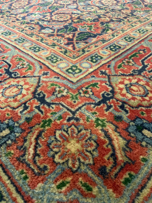 Indo-Persian Herati design rug (240 x 154cm)