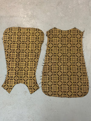 Antique gothic style chasuble silks (90 x 60cm) [2]