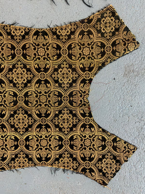 Antique gothic style chasuble silks (90 x 60cm) [2]