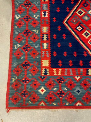 Turkish Sarkoy design large kilim carpet (355 x 276cm)