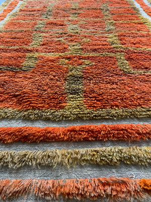 Turkish looped pile Tulu rug (144 x 117cm)