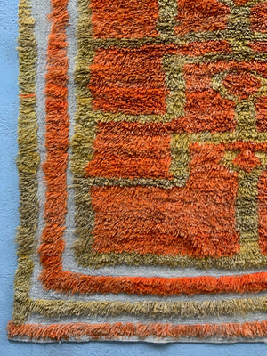 Turkish looped pile Tulu rug (144 x 117cm)