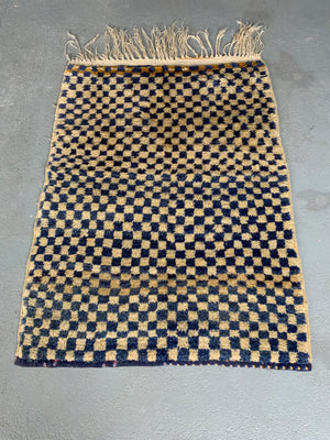 Turkish chequered Tulu rug (140 x 98cm)