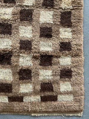 Turkish Tulu Karapinar rug (183 x 128cm)