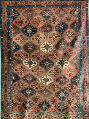 Afshar antique rug (197 x 144cm)