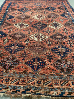 Afshar antique rug (197 x 144cm)