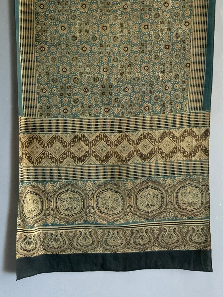 Indian Kutch genuine Adrak  stole (117 x 53cm)