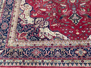 Turkish vintage Isparta oversize carpet (430 x 336cm)