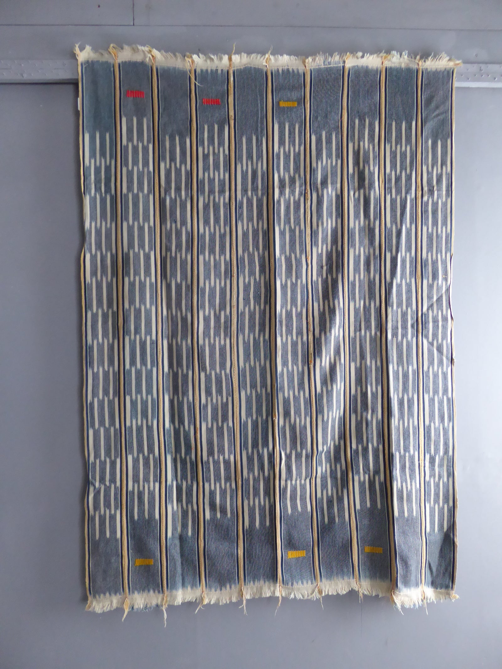 Nigerian or Cote D'Ivoire ikat (142 x 103cm)