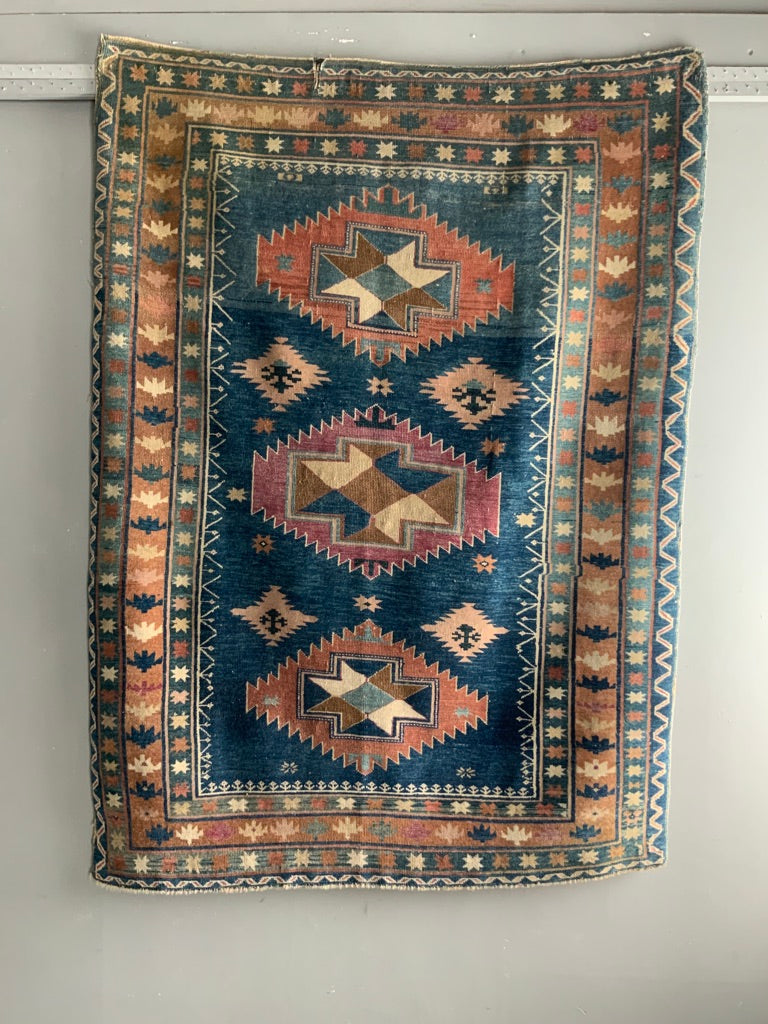Caucasian Azerbaijan rug (155 x 117cm)