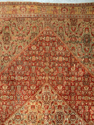 Very fine Senneh antique Herati design rug (192 x 140cm) *AF