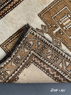 Pair of Louristani Gabbeh rugs (~204 x 102cm)