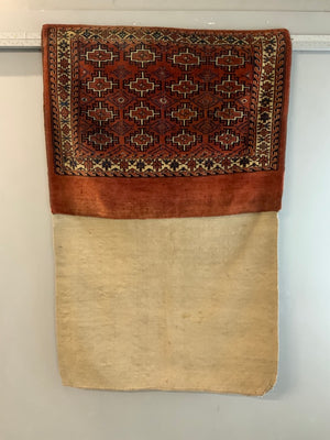 Yomut antique chuval with original plainweave back (82 x 106cm)