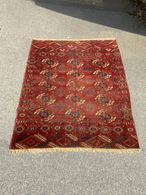 Turkmen Tekke antique small rug (120 x 96cm)