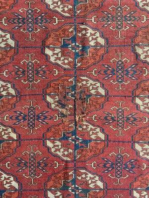 Turkmen Tekke antique small rug (120 x 96cm)