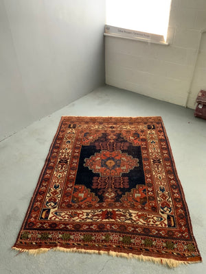 Afshar antique medallion rug (191 x 140cm)