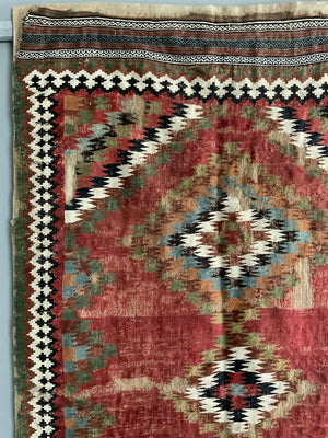 Gashgai antique kilim (252 x 145cm) *AF
