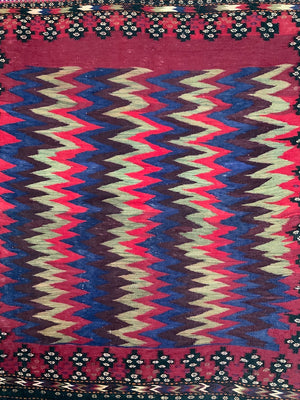 Semnan sofreh flatweave (132 x 125cm)