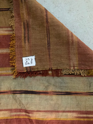 French 18C bourette satin twill furnishing material (313 x 325cm)