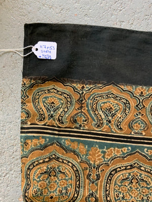 Indian Kutch genuine Adrak stole (117 x 53cm)