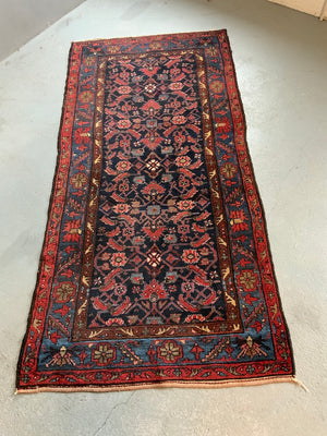 Hamadan Kurdish village rug (206 x 100cm)