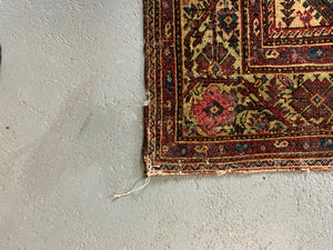 Feraghan antique rug (180 x 120cm)