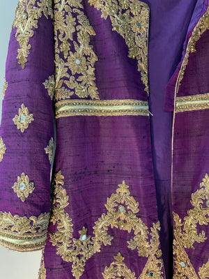 Indian ladies wedding costume (?) [2]