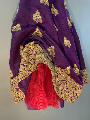 Indian ladies wedding costume (?) [2]