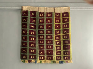 Turkish looped pile Çeki Tülü rug (115 x 108cm)