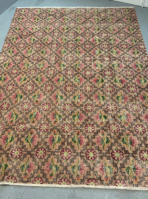 Turkish Zeki Müren carpet (280 x 202cm)