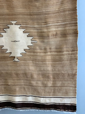 Turkish Siirt lightweight medallion kilim (144 x 117cm)