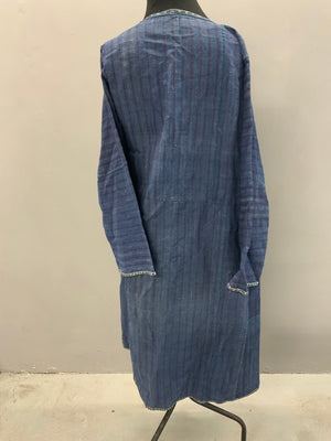 Khivan Uzbek or Turkmen indigo striped cotton chapan (108cm)