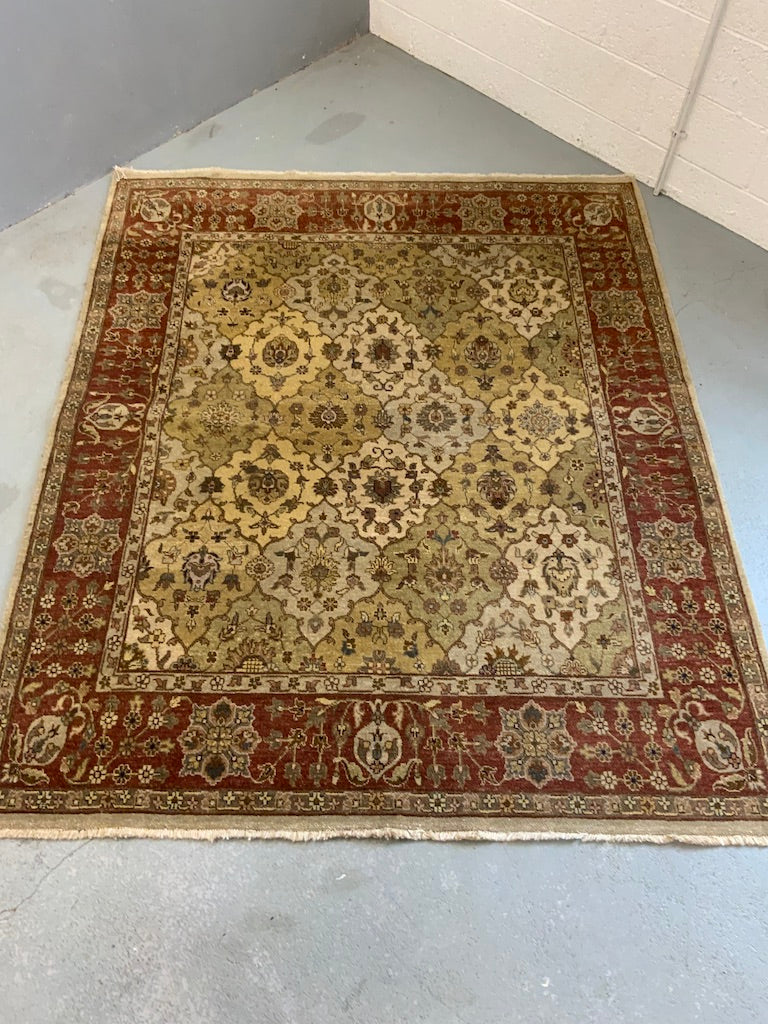 Square proportion Indian carpet * as new (230 x 193cm)