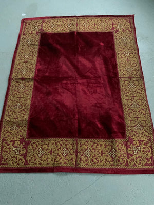 Continental antique gilt embroidered velvet (135 x 103cm)