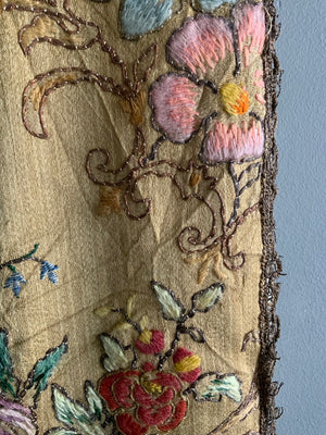 European embroidered silk (135 x 120cm) *AF