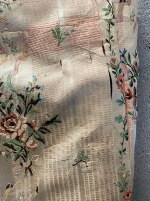 Lyon or Spitalfields antique silk ( 138 x 183 cm) EXTREMELY FRAGILE