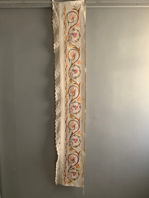 Arts & Crafts embroidered band trimmed with crochet (183 x 30cm)
