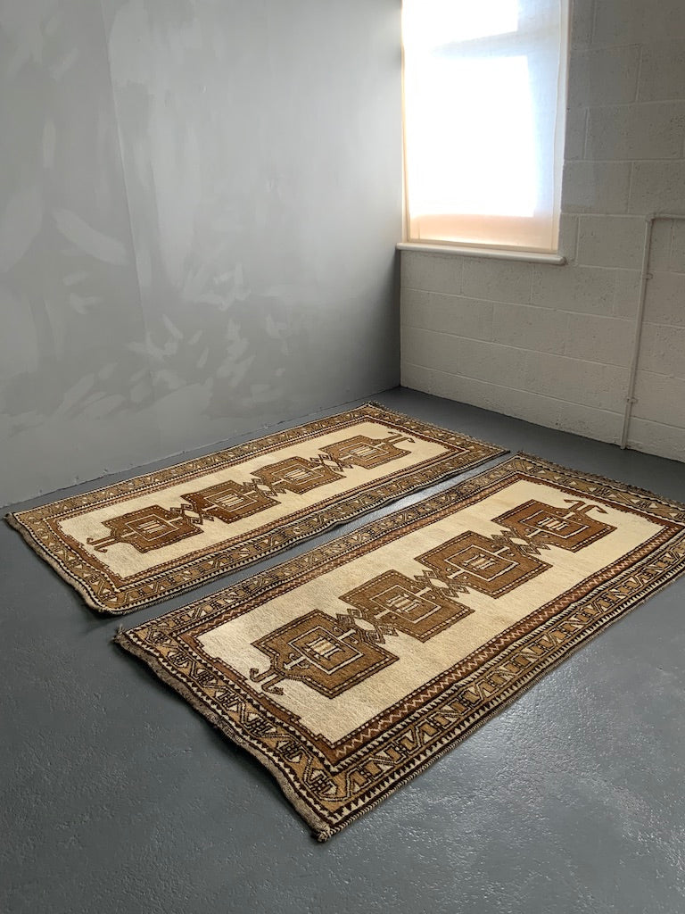 Pair of Louristani Gabbeh rugs (~204 x 102cm)