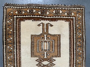 Pair of Louristani Gabbeh rugs (~204 x 102cm)