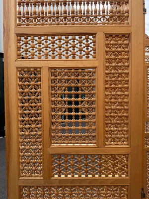 Damascus mashrabiya three-fold pale wooden screen (~198 x 180cm)