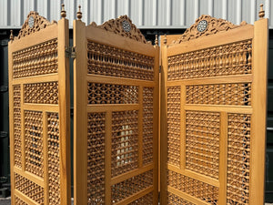 Damascus mashrabiya three-fold pale wooden screen (~198 x 180cm)