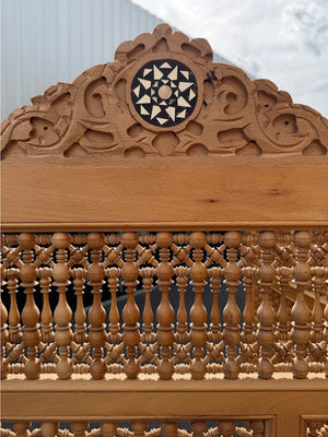 Damascus mashrabiya three-fold pale wooden screen (~198 x 180cm)